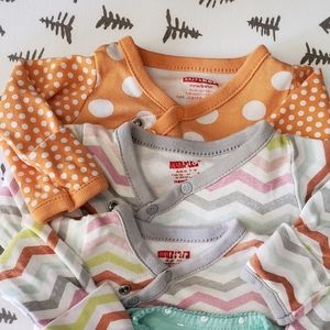 Bundle (4) newborn pajama onesies